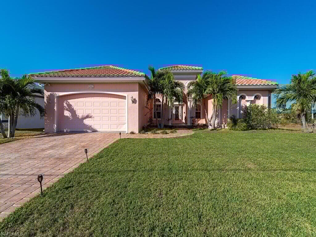 1928 34th Ave, Cape Coral, FL 33993-2