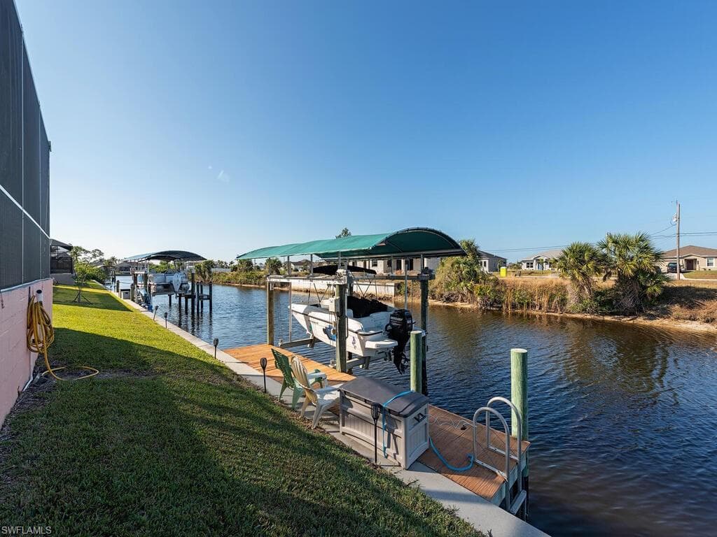 1928 34th Ave, Cape Coral, FL 33993-3