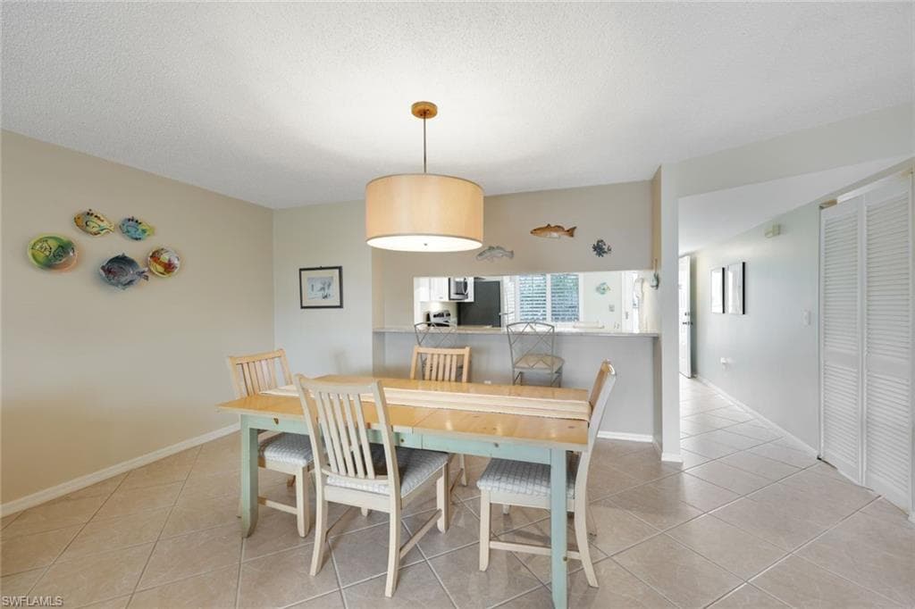 3072 Sandpiper Bay Cir M203, Naples, FL 34112-9