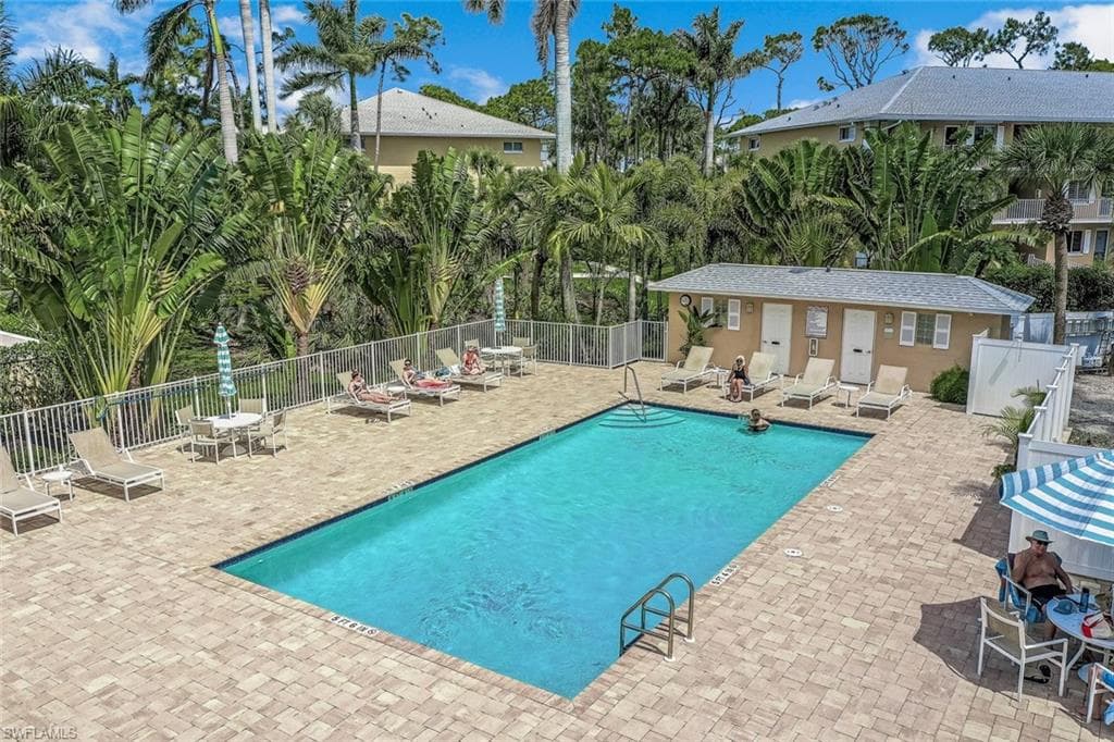 3072 Sandpiper Bay Cir M203, Naples, FL 34112-23