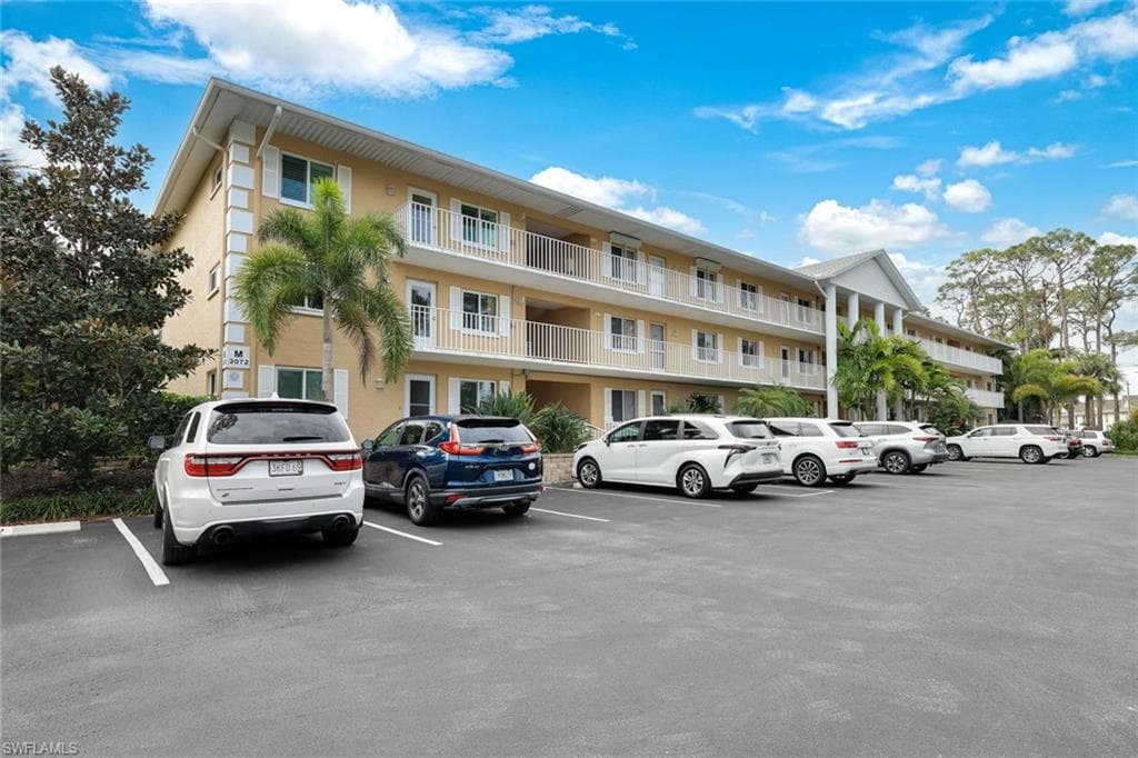 3072 Sandpiper Bay Cir M203, Naples, FL 34112-26