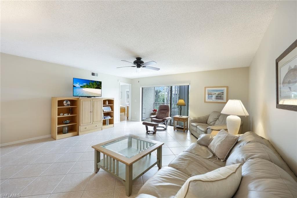 3072 Sandpiper Bay Cir M203, Naples, FL 34112-7