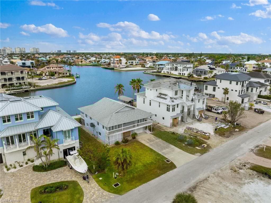 259 Trade Winds Ave, Naples, FL 34108-8
