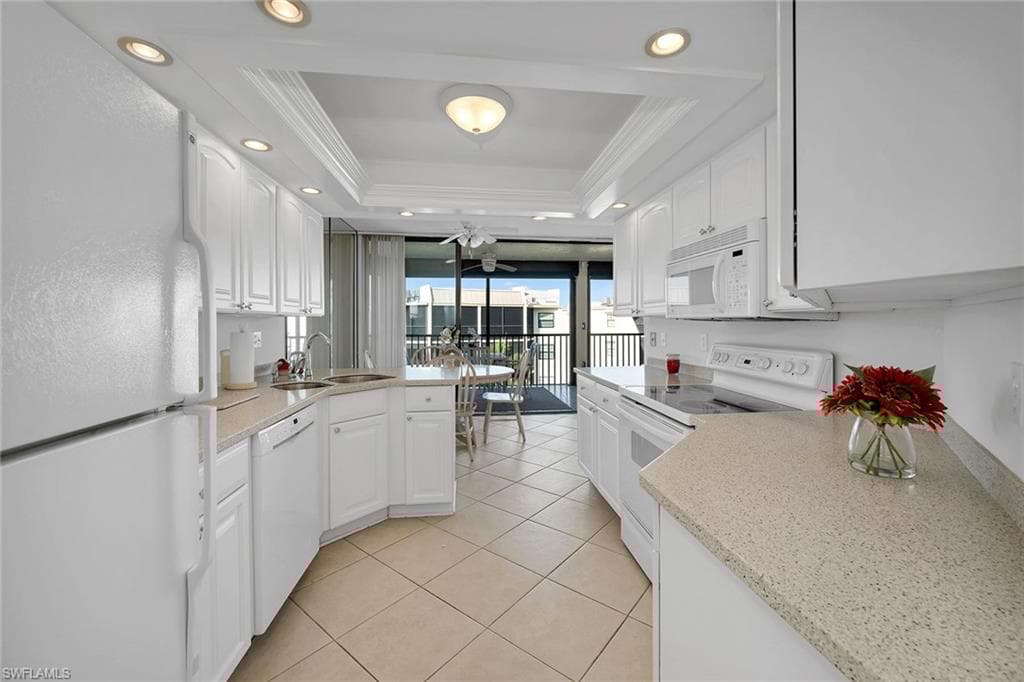 933 Collier Ct C402, Marco Island, FL 34145-13