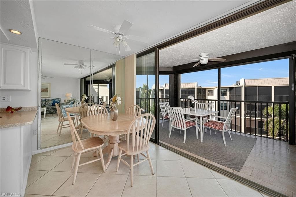 933 Collier Ct C402, Marco Island, FL 34145-17