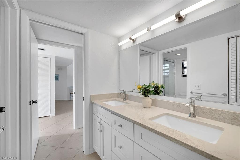 933 Collier Ct C402, Marco Island, FL 34145-22