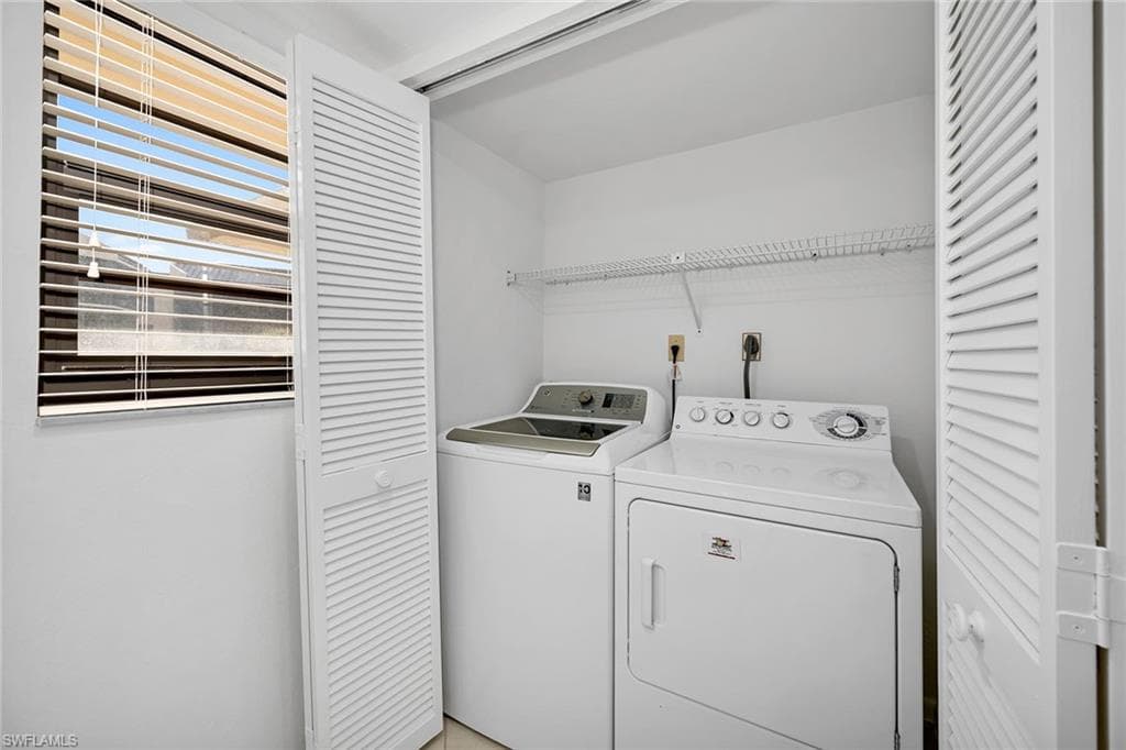 933 Collier Ct C402, Marco Island, FL 34145-28