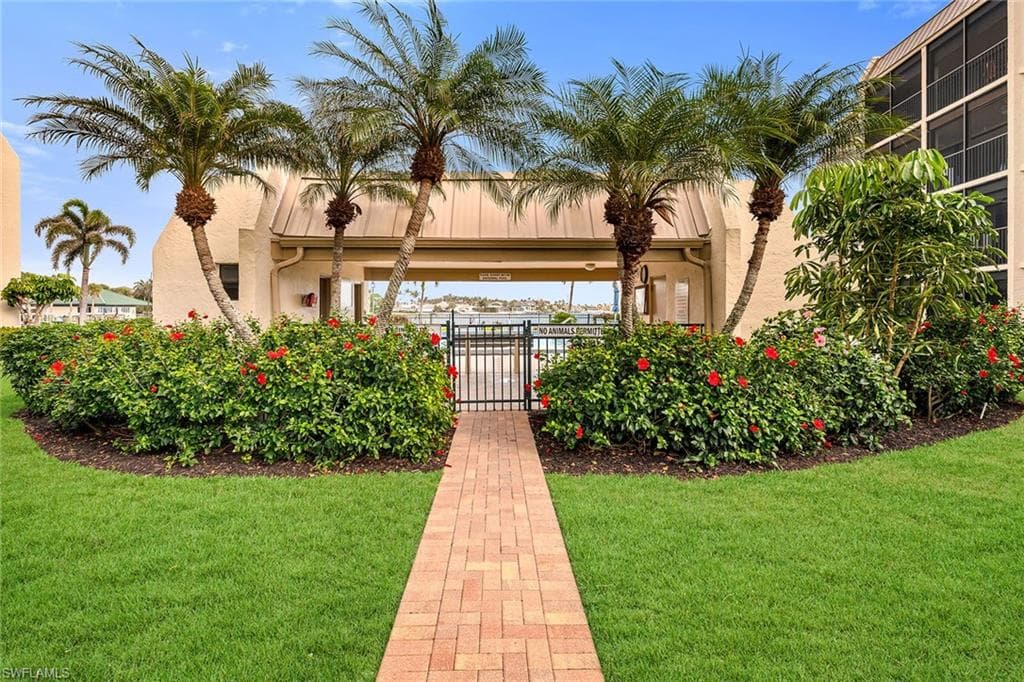 933 Collier Ct C402, Marco Island, FL 34145-34