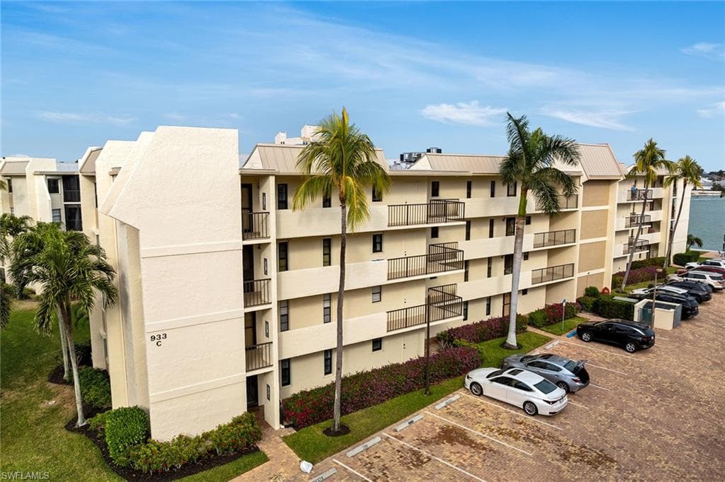 933 Collier Ct C402, Marco Island, FL 34145-40