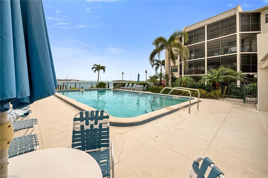 933 Collier Ct C402, Marco Island, FL 34145-48