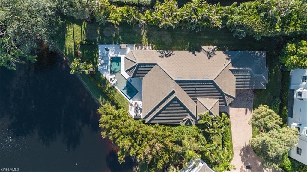 780 Bentwater Cir 201, Naples, FL 34108-20