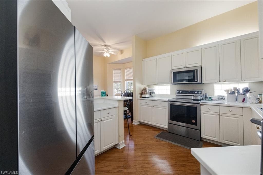 780 Bentwater Cir 201, Naples, FL 34108-4