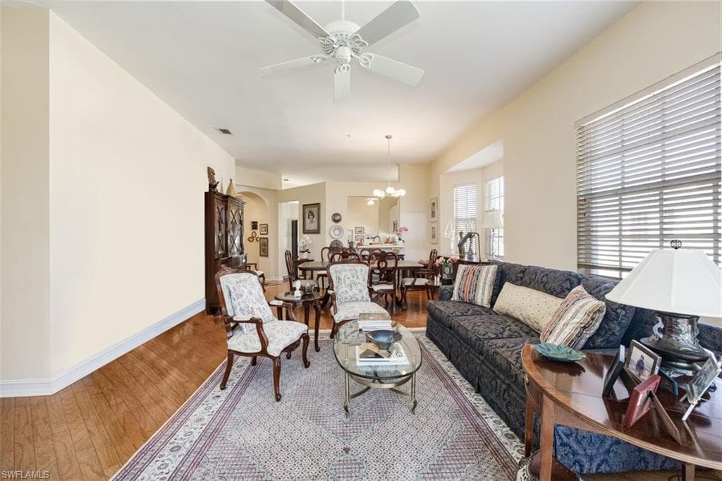 780 Bentwater Cir 201, Naples, FL 34108-7