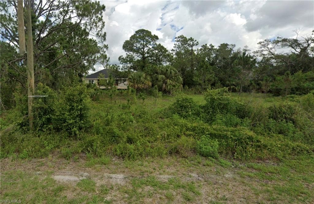 550 Sargent St, Lehigh Acres, FL 33972-2
