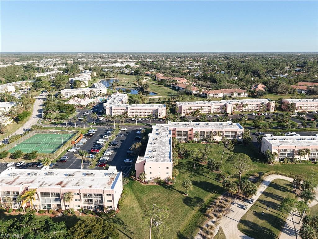 150 Turtle Lake Ct 206, Naples, FL 34105-2