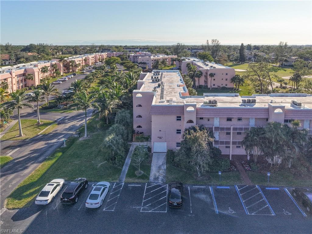 150 Turtle Lake Ct 206, Naples, FL 34105-37
