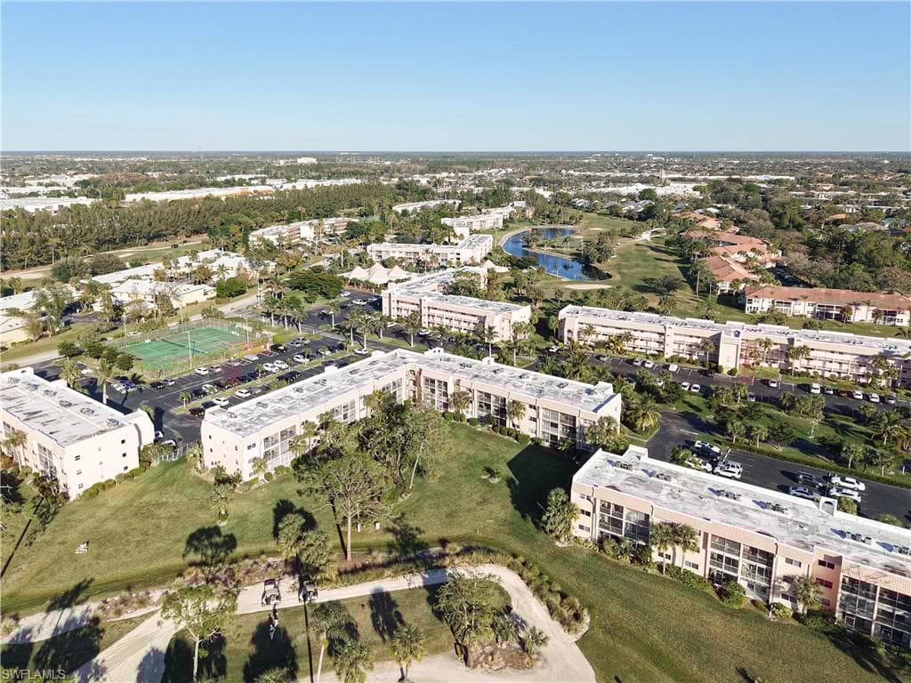 150 Turtle Lake Ct 206, Naples, FL 34105-3