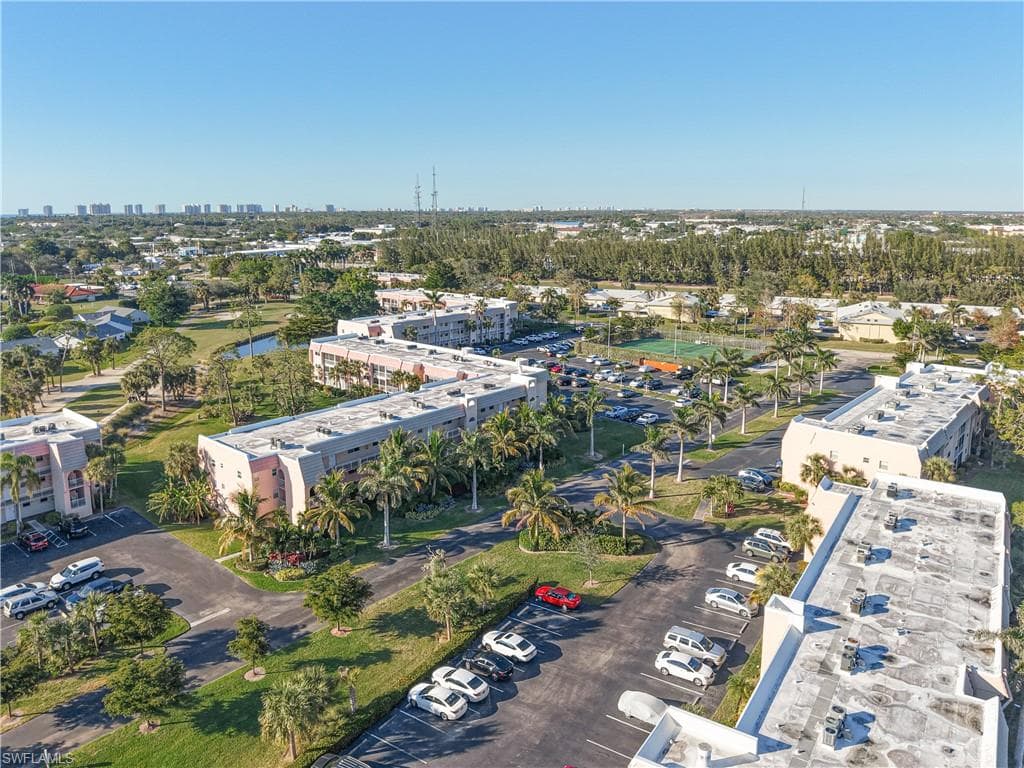 150 Turtle Lake Ct 206, Naples, FL 34105-41