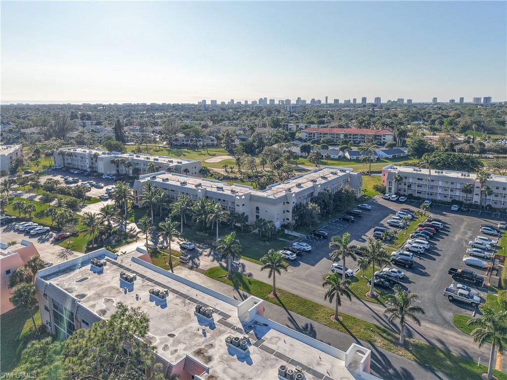 150 Turtle Lake Ct 206, Naples, FL 34105-45