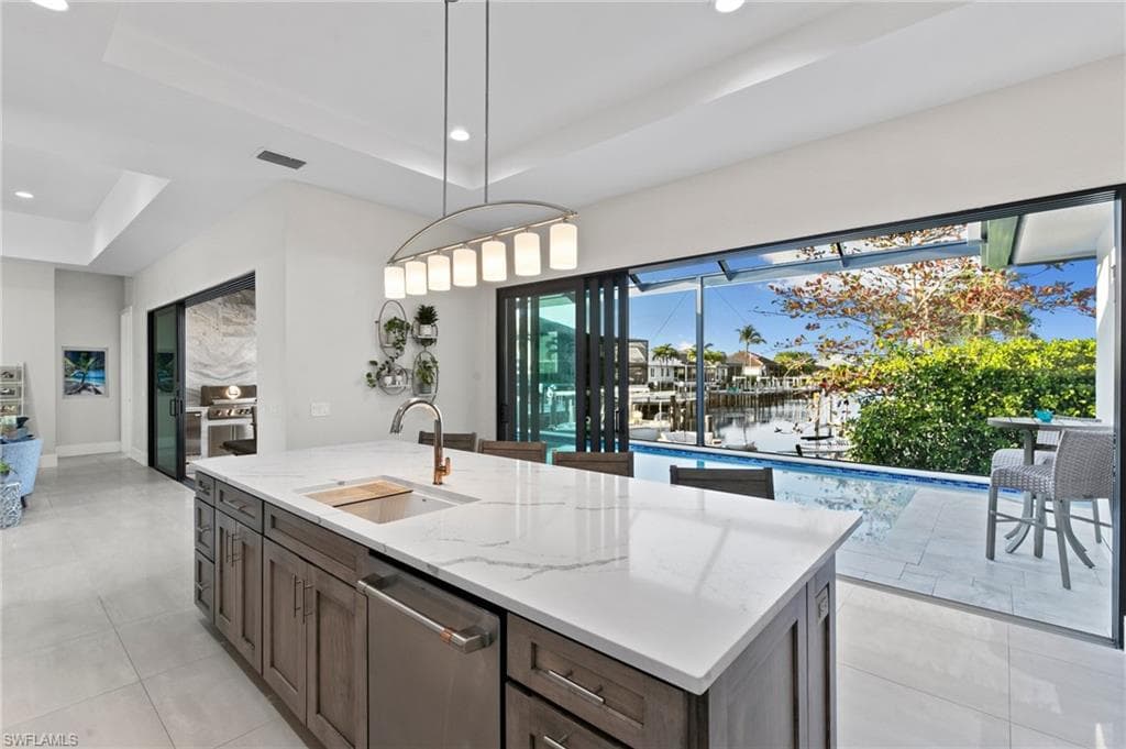 100 Templewood Ct, Marco Island, FL 34145-21