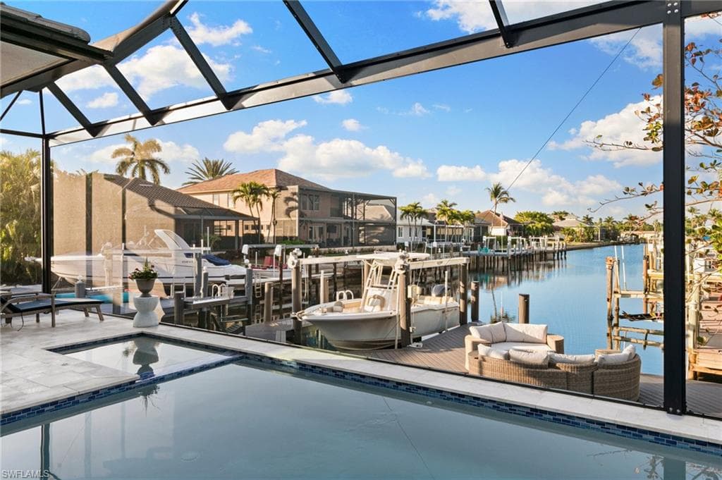 100 Templewood Ct, Marco Island, FL 34145-30
