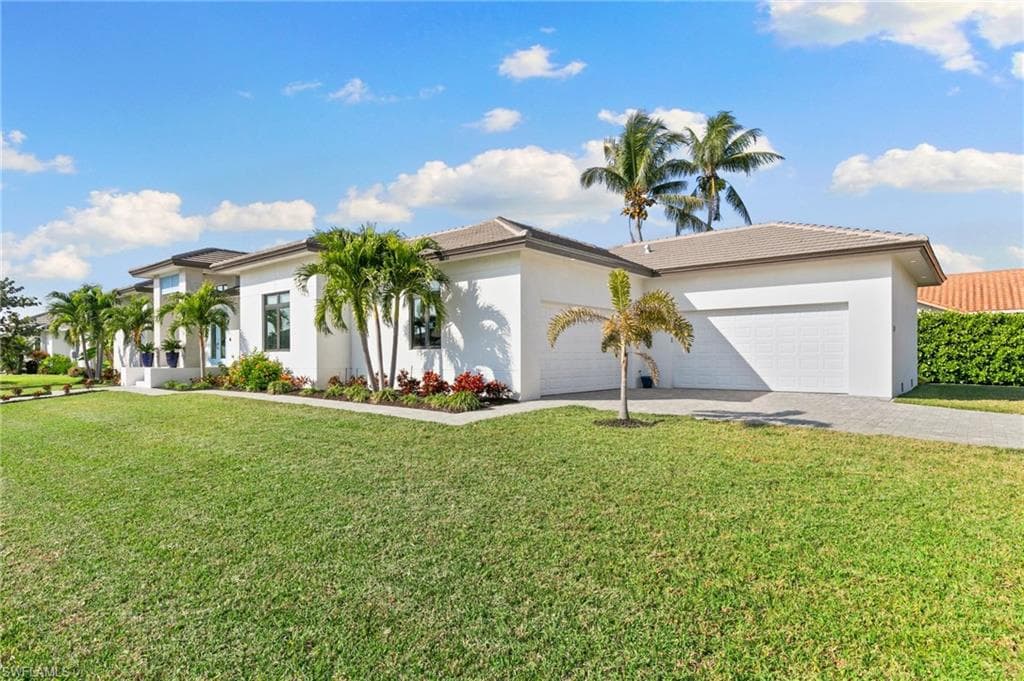 100 Templewood Ct, Marco Island, FL 34145-3