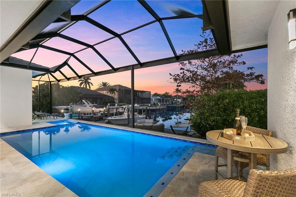 100 Templewood Ct, Marco Island, FL 34145-43