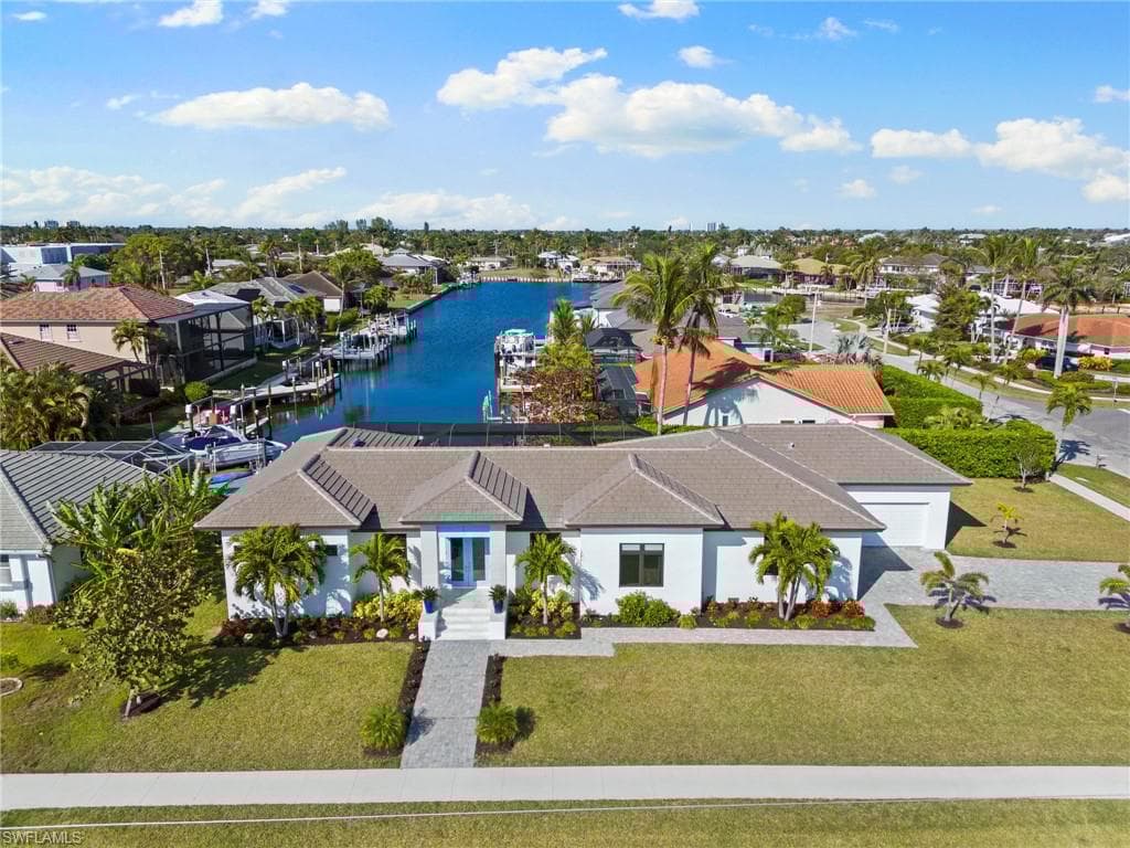 100 Templewood Ct, Marco Island, FL 34145-50
