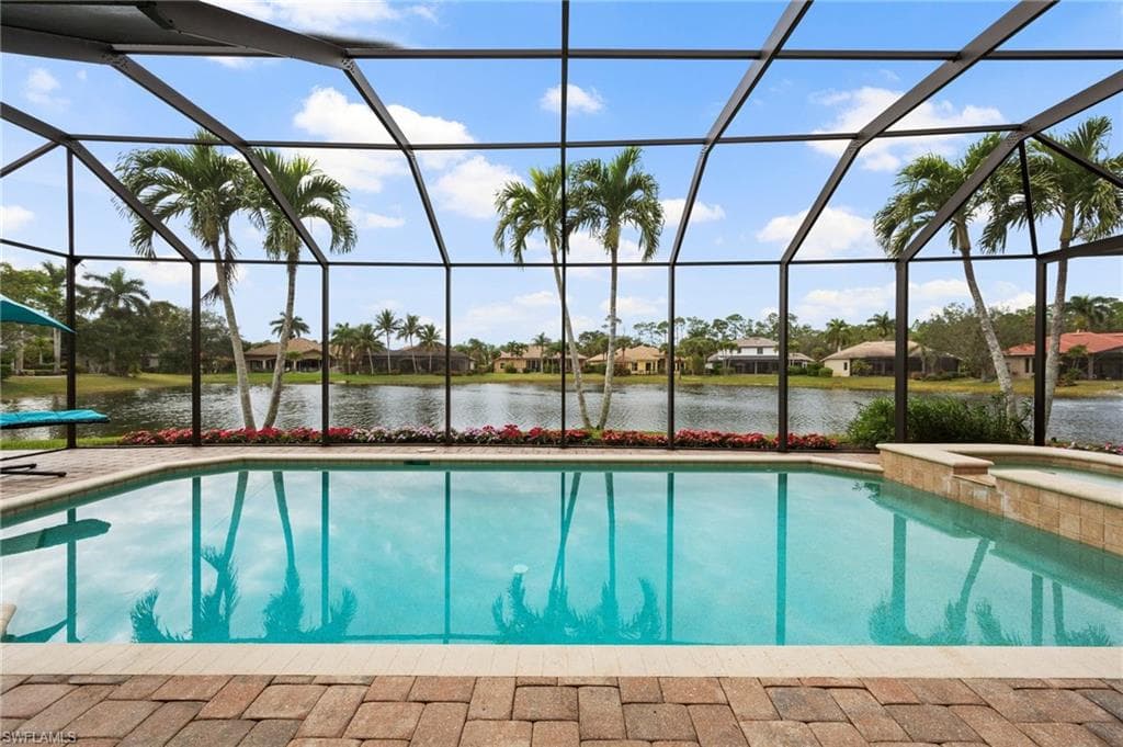 4009 Treadwater Ct, Naples, FL 34109-4