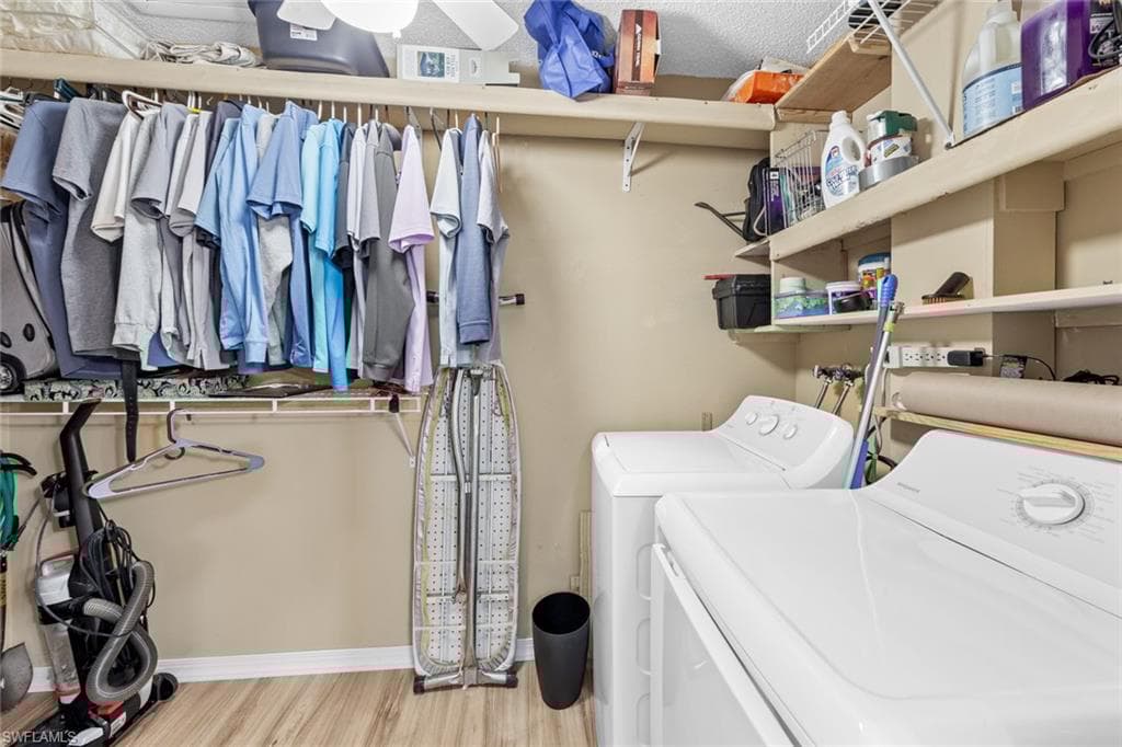 256 Palm Dr 6, Naples, FL 34112-27