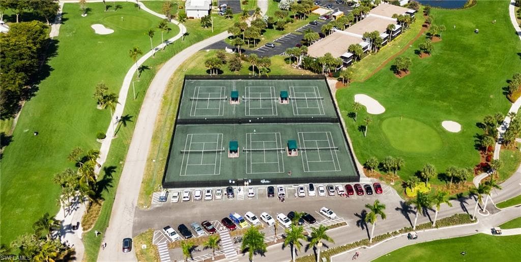 256 Palm Dr 6, Naples, FL 34112-34