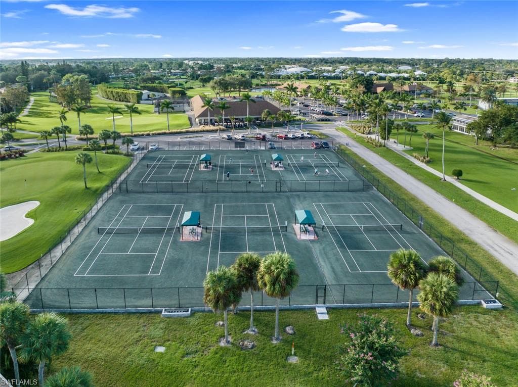 256 Palm Dr 6, Naples, FL 34112-40