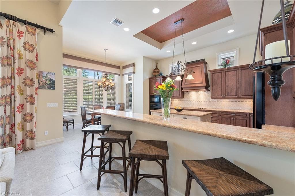 7477 Martinique Ter, Naples, FL 34113-9