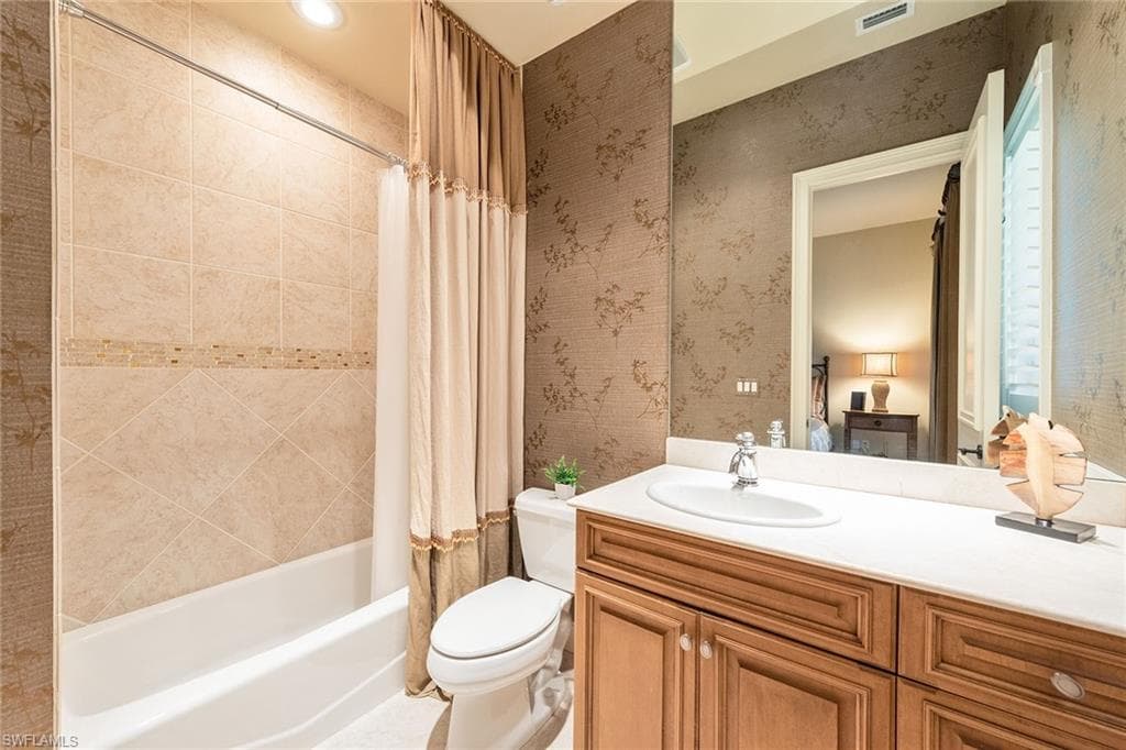 7477 Martinique Ter, Naples, FL 34113-18