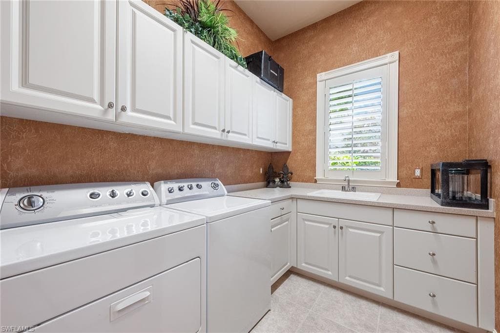 7477 Martinique Ter, Naples, FL 34113-23