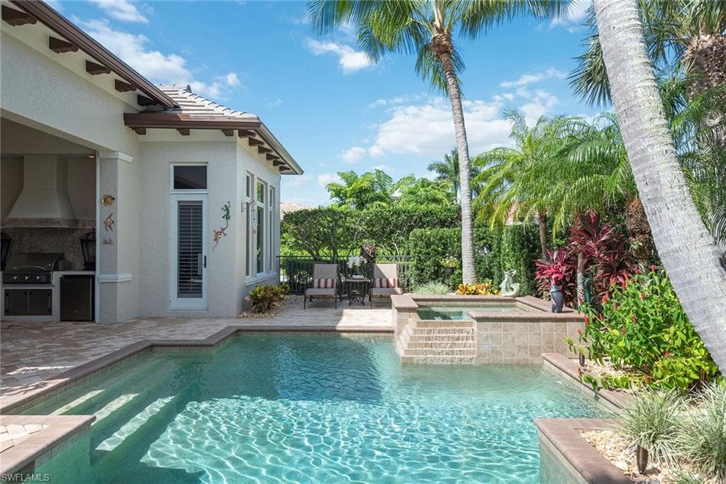 7477 Martinique Ter, Naples, FL 34113-27