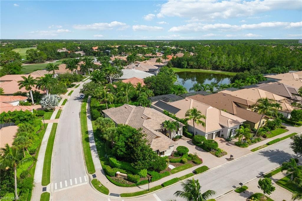 7477 Martinique Ter, Naples, FL 34113-29