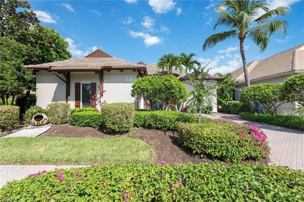 7477 Martinique Ter, Naples, FL 34113-4