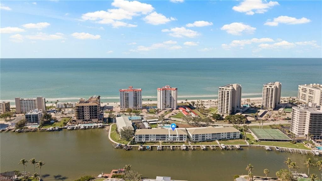 10684 Gulf Shore Dr B-302, Naples, FL 34108-1