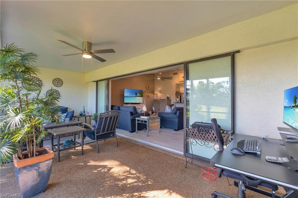 178 Round Key Cir G22, Naples, FL 34112-25
