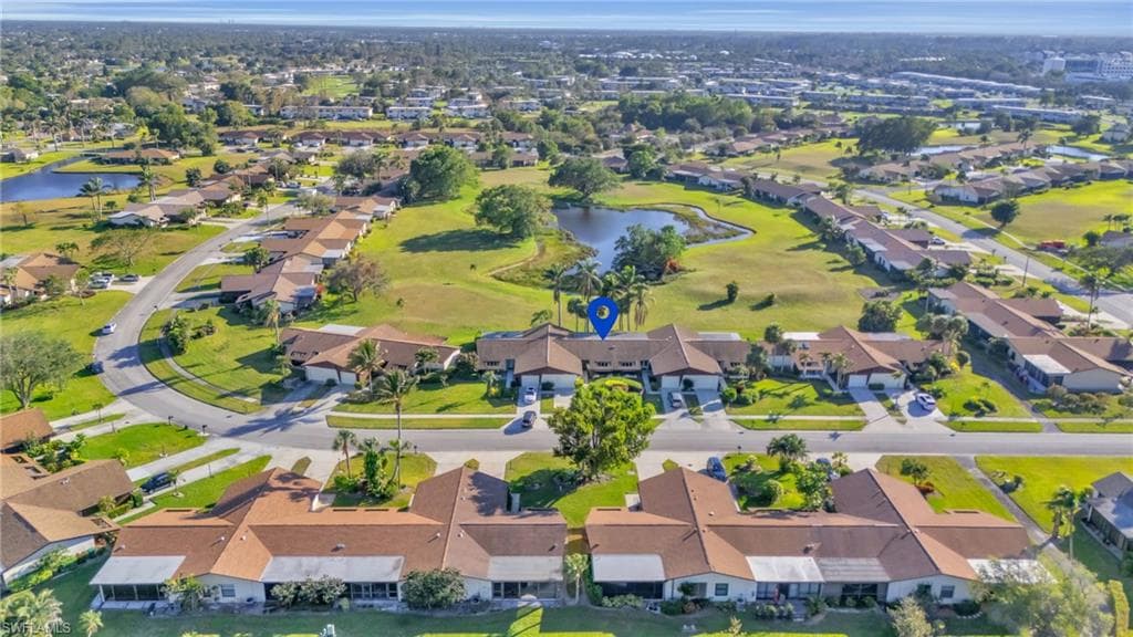 178 Round Key Cir G22, Naples, FL 34112-30