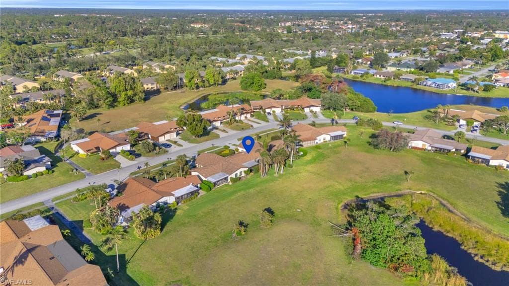 178 Round Key Cir G22, Naples, FL 34112-32