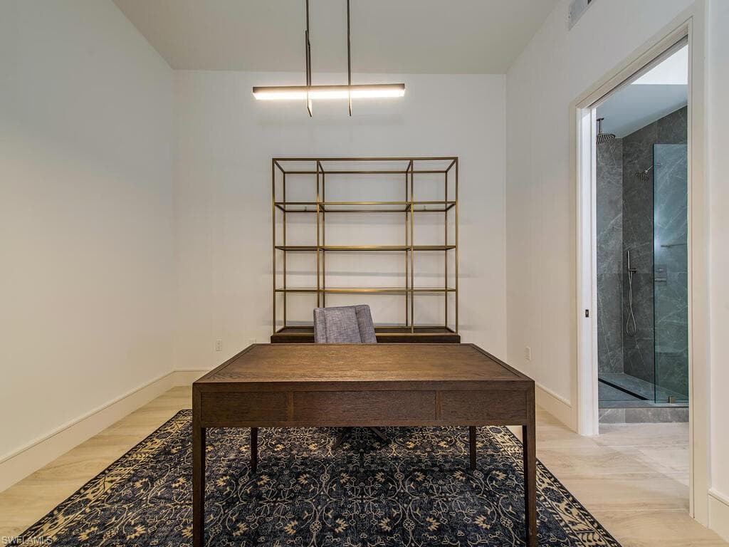 60 Seagate Dr 305, Naples, FL 34103-21
