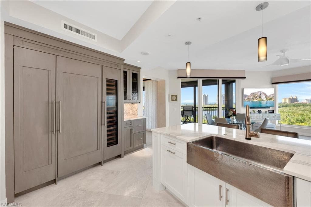 7575 Pelican Bay Blvd 707, Naples, FL 34108-4
