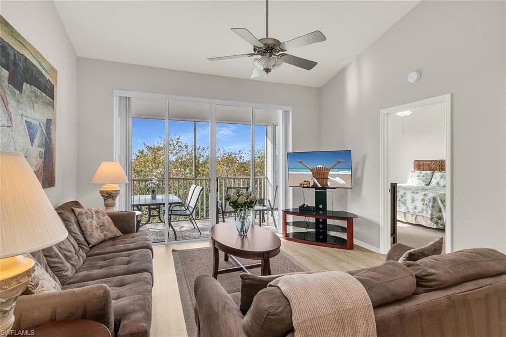 8335 Whisper Trace Way 205, Naples, FL 34114-11