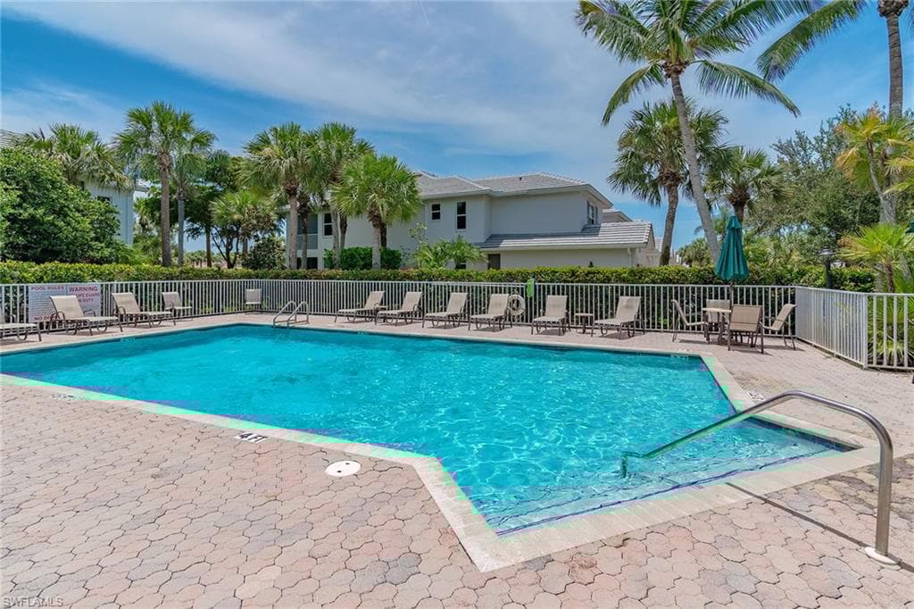 8335 Whisper Trace Way 205, Naples, FL 34114-26