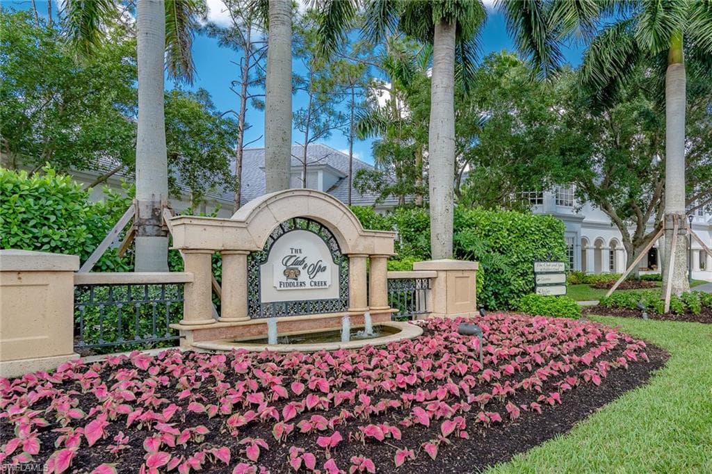 8335 Whisper Trace Way 205, Naples, FL 34114-29