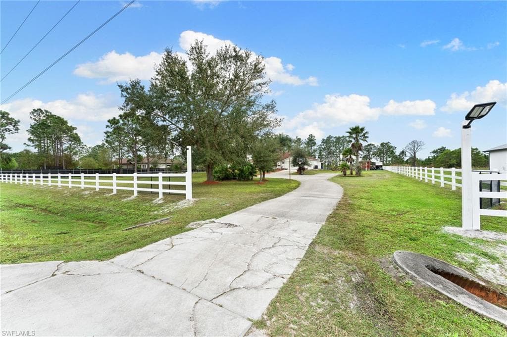 4420 43rd Ave NE, Naples, FL 34120-48