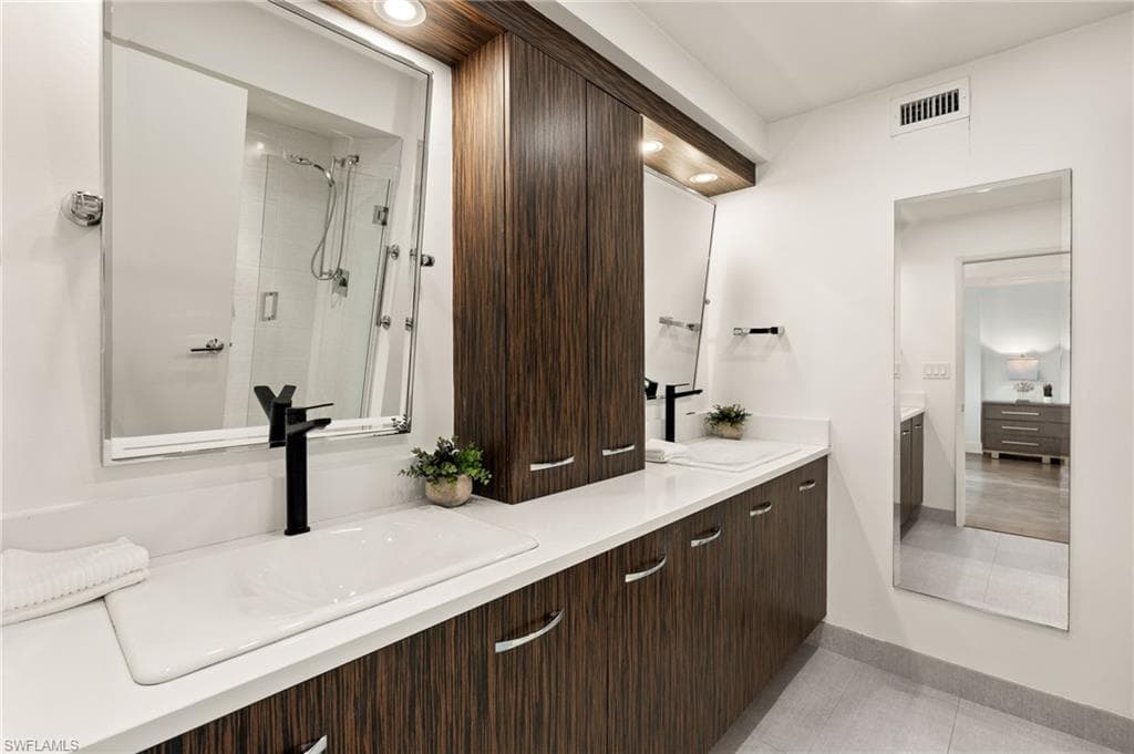 6000 Pelican Bay Blvd 1002, Naples, FL 34108-18