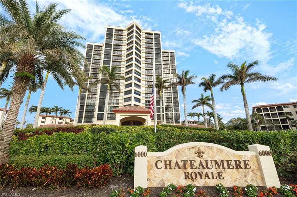 6000 Pelican Bay Blvd 1002, Naples, FL 34108-1